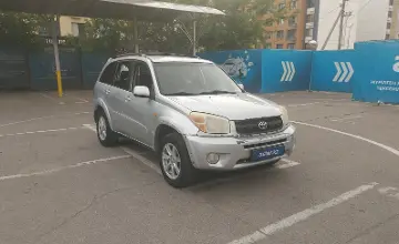 Toyota RAV4 2004 года за 4 900 000 тг. в Алматы фото 2