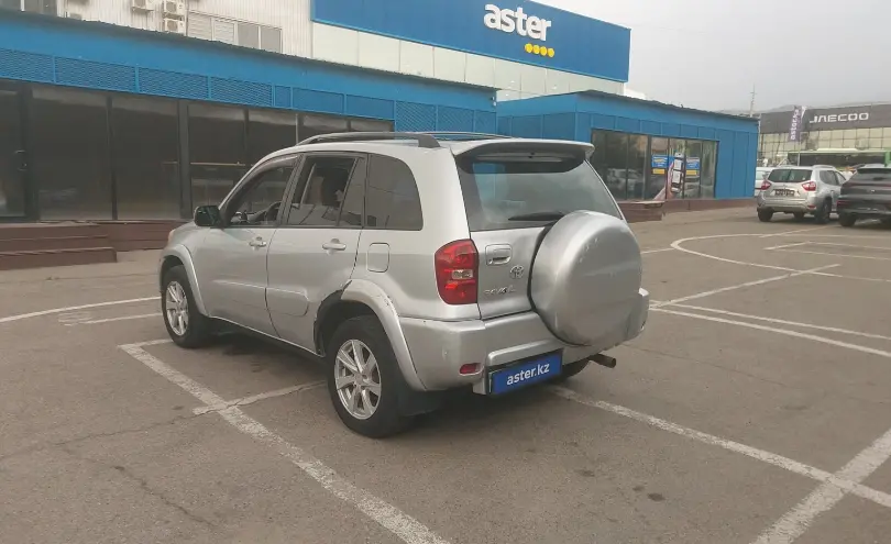 Toyota RAV4 2004 года за 4 900 000 тг. в Алматы фото 4