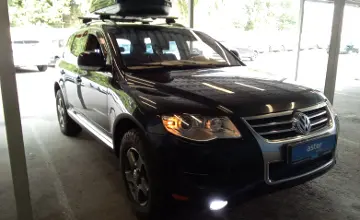 Volkswagen Touareg 2007 года за 6 200 000 тг. в Алматы фото 3