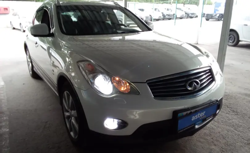 Infiniti QX50 2014 года за 9 500 000 тг. в Алматы фото 3