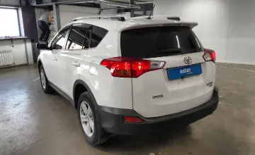 Toyota RAV4 2015 года за 9 200 000 тг. в Астана фото 4