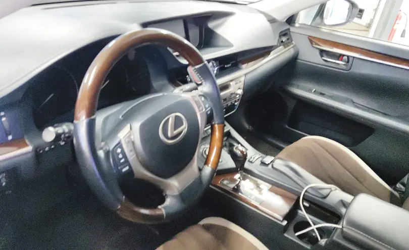 Lexus ES 2013 года за 9 800 000 тг. в Астана фото 5