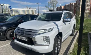 Mitsubishi Pajero Sport 2020 года за 15 000 000 тг. в Астана фото 1