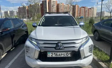 Mitsubishi Pajero Sport 2020 года за 15 000 000 тг. в Астана фото 2