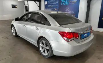 Chevrolet Cruze 2010 года за 4 000 000 тг. в Астана фото 4