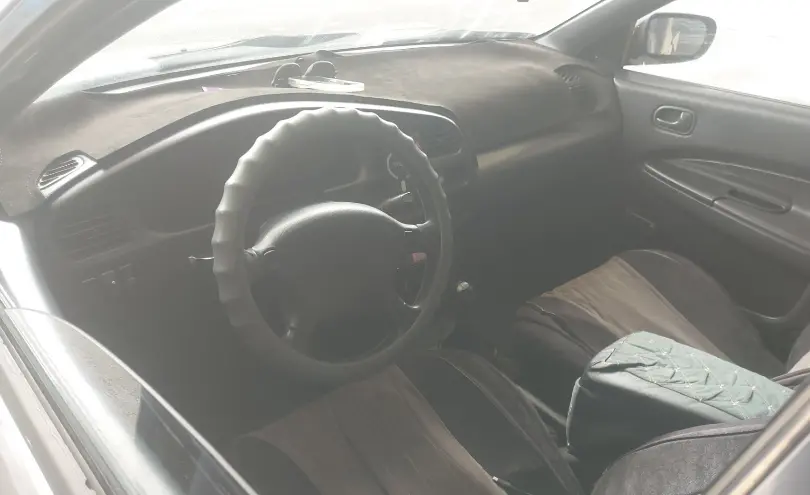 Mazda 323 1994 года за 1 200 000 тг. в Алматы фото 5