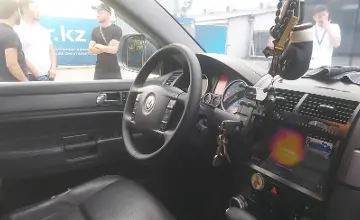 Volkswagen Touareg 2008 года за 5 000 000 тг. в Алматы фото 5