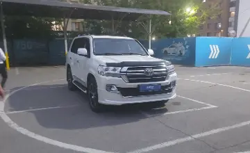Toyota Land Cruiser 2017 года за 32 000 000 тг. в Алматы фото 2