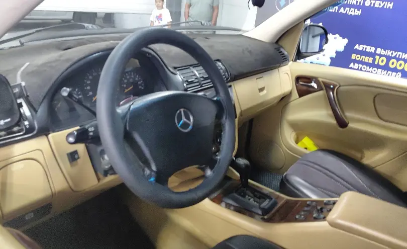Mercedes-Benz M-Класс 1999 года за 3 500 000 тг. в Астана фото 5