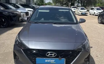 Hyundai Solaris 2021 года за 7 300 000 тг. в Актобе фото 2