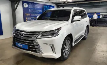 Lexus LX 2016 года за 38 000 000 тг. в Астана фото 1