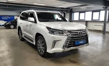 Lexus LX 2016 года за 38 000 000 тг. в Астана фото 2