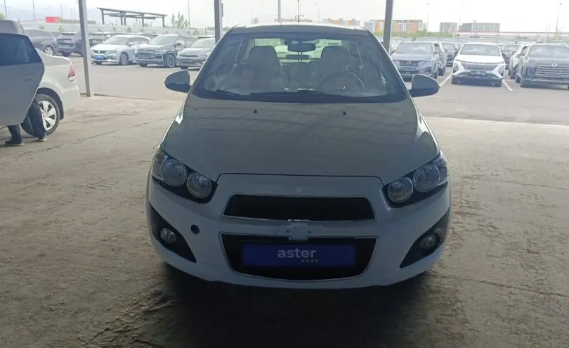 Chevrolet Aveo 2015 года за 4 500 000 тг. в Алматы фото 2