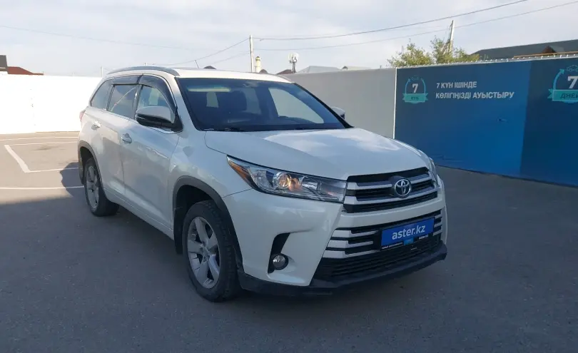Toyota Highlander 2019 года за 18 000 000 тг. в Шымкент фото 2