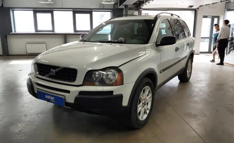 Volvo XC90 2004 года за 4 500 000 тг. в Астана