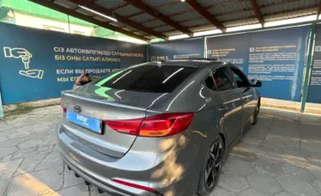 Hyundai Elantra 2018 года за 7 500 000 тг. в Талдыкорган