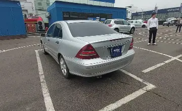 Mercedes-Benz C-Класс 2004 года за 3 300 000 тг. в Алматы фото 4
