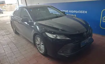 Toyota Camry 2019 года за 13 000 000 тг. в Астана фото 3
