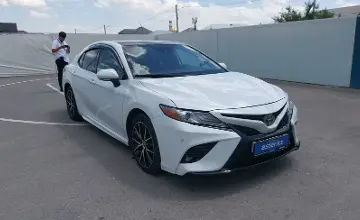 Toyota Camry 2017 года за 12 000 000 тг. в Шымкент фото 2