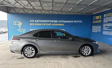 Toyota Camry 2022 года за 14 000 000 тг. в Алматы фото 4