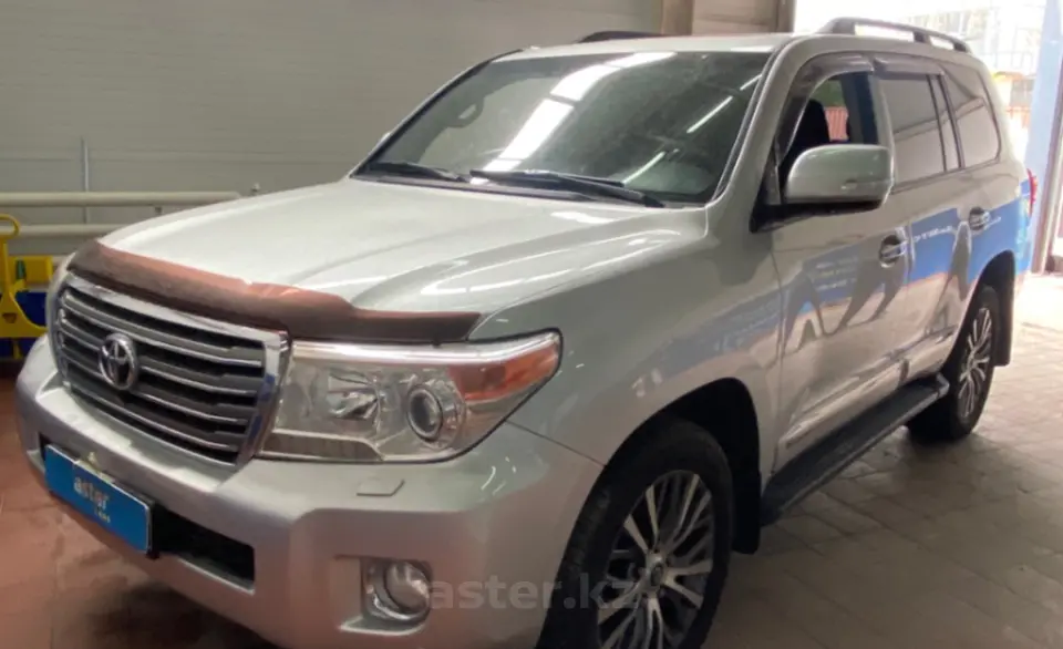 Toyota Land Cruiser 2012 года за 22 000 000 тг. в Астана
