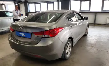 Hyundai Elantra 2011 года за 6 000 000 тг. в Астана фото 3