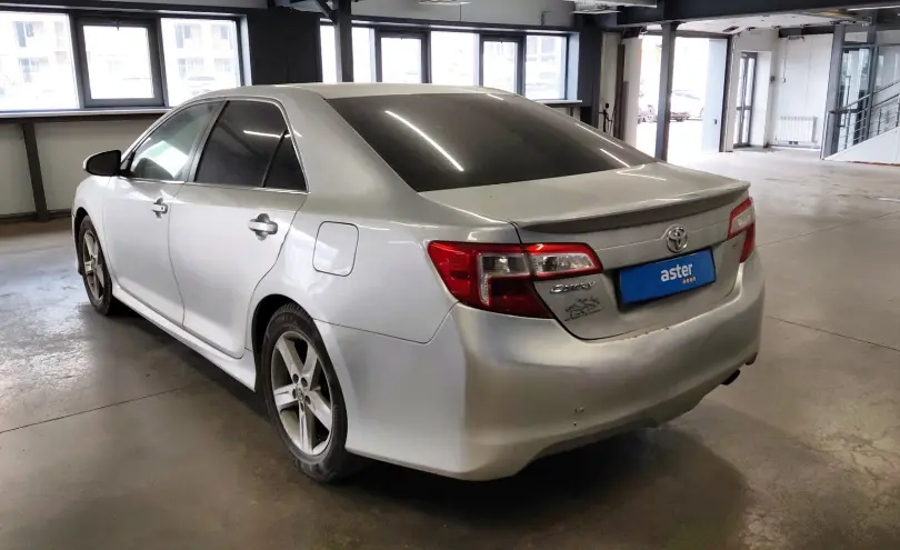 Toyota Camry 2013 года за 6 500 000 тг. в Астана фото 4