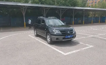 Mitsubishi Outlander 2003 года за 2 650 000 тг. в Алматы фото 2
