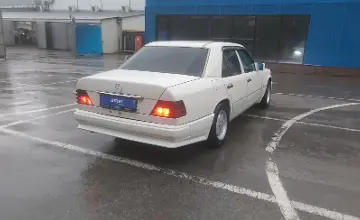 Mercedes-Benz E-Класс 1994 года за 1 500 000 тг. в Алматы фото 3