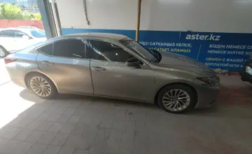 Lexus ES 2019 года за 20 000 000 тг. в Астана фото 4