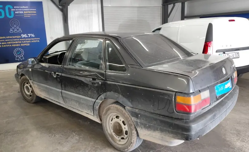 Volkswagen Passat 1990 года за 1 000 000 тг. в Астана фото 4