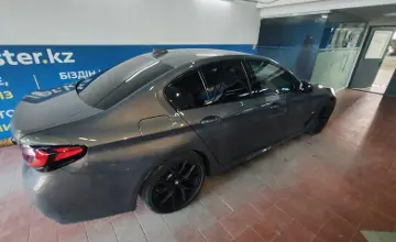 BMW 5 серии 2022 года за 26 000 000 тг. в Астана фото 4