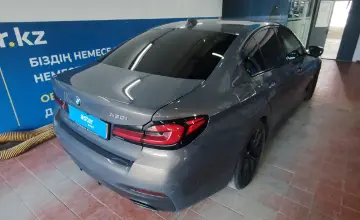 BMW 5 серии 2022 года за 26 000 000 тг. в Астана