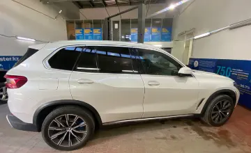 BMW X5 2018 года за 25 000 000 тг. в Астана фото 4