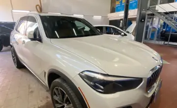 BMW X5 2018 года за 25 000 000 тг. в Астана фото 3