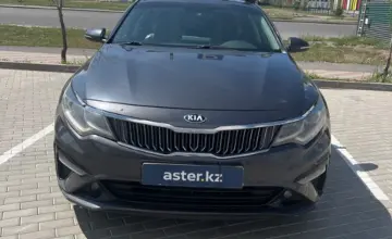 Kia Optima 2018 года за 6 000 000 тг. в Астана фото 2