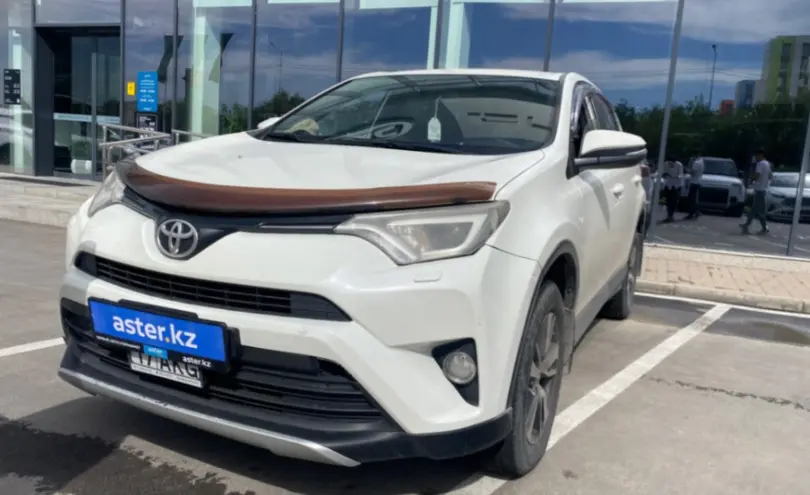 Toyota RAV4 2016 года за 8 000 000 тг. в Шымкент