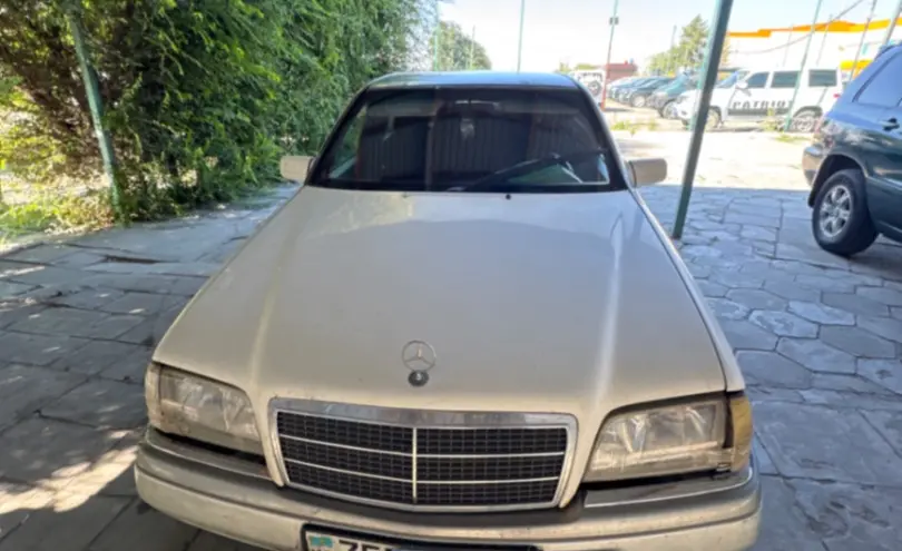 Mercedes-Benz C-Класс 1996 года за 1 200 000 тг. в Талдыкорган фото 2