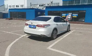 Toyota Camry 2018 года за 12 000 000 тг. в Алматы фото 3