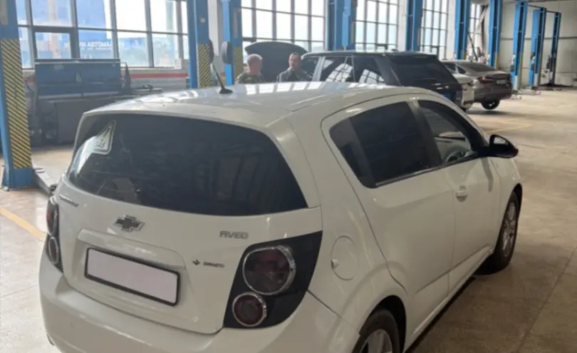 Chevrolet Aveo 2014 года за 3 500 000 тг. в Караганда фото 5