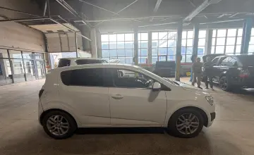 Chevrolet Aveo 2014 года за 3 500 000 тг. в Караганда фото 4