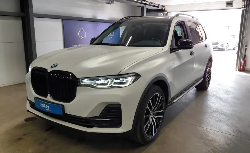 BMW X7 2019 года за 37 000 000 тг. в Астана