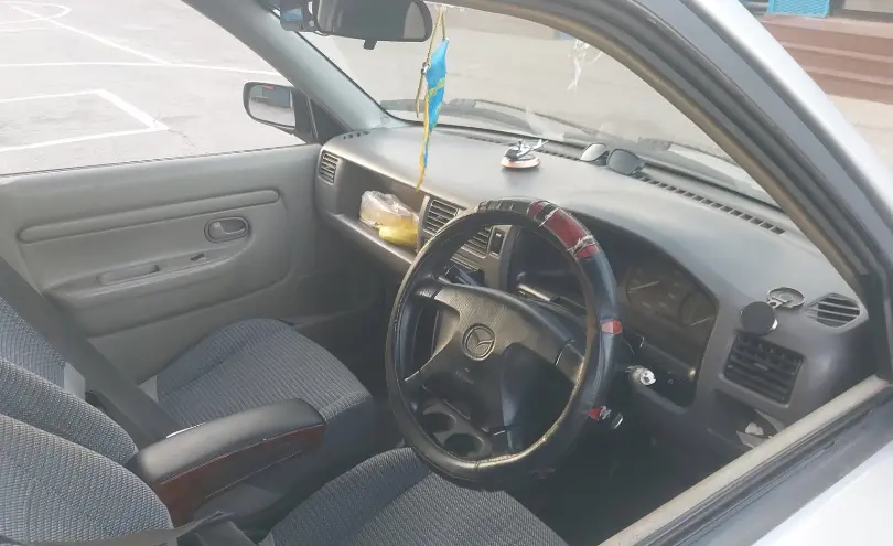 Mazda Demio 1998 года за 1 500 000 тг. в Алматы фото 5