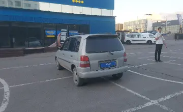 Mazda Demio 1998 года за 1 500 000 тг. в Алматы фото 4