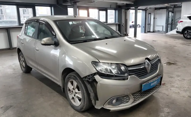 Renault Sandero 2018 года за 4 100 000 тг. в Астана фото 2