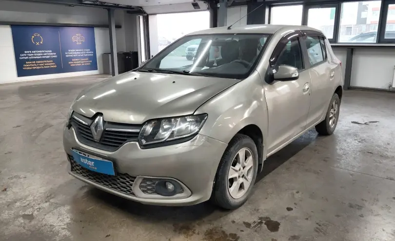 Renault Sandero 2018 года за 4 100 000 тг. в Астана