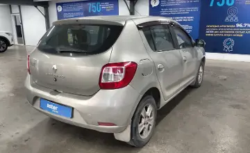 Renault Sandero 2018 года за 4 100 000 тг. в Астана фото 3