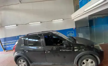 Renault Sandero 2012 года за 2 900 000 тг. в Астана фото 4