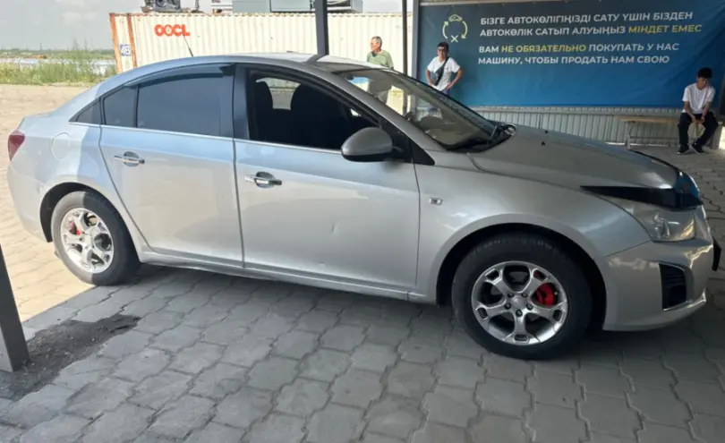 Chevrolet Cruze 2013 года за 3 900 000 тг. в Караганда фото 4