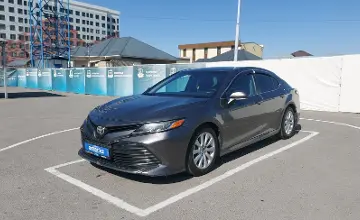 Toyota Camry 2019 года за 10 500 000 тг. в Шымкент фото 1